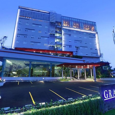 Grand Cordela Hotel Bandung Exteriör bild